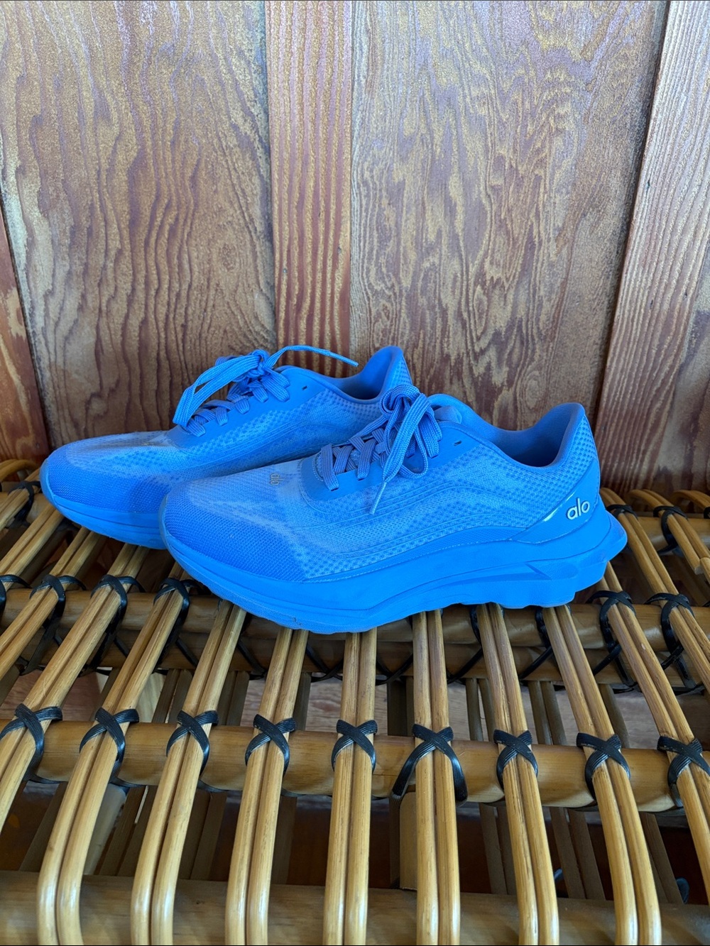 ALO Yoga Runner Sneakers
